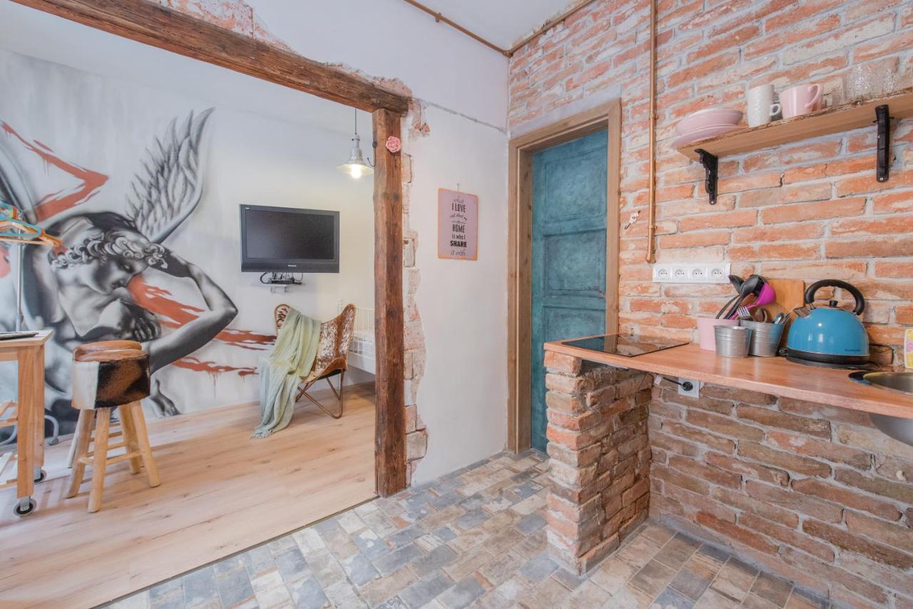 Accommodation At The Zeus Apartment Pressburg Exterior foto